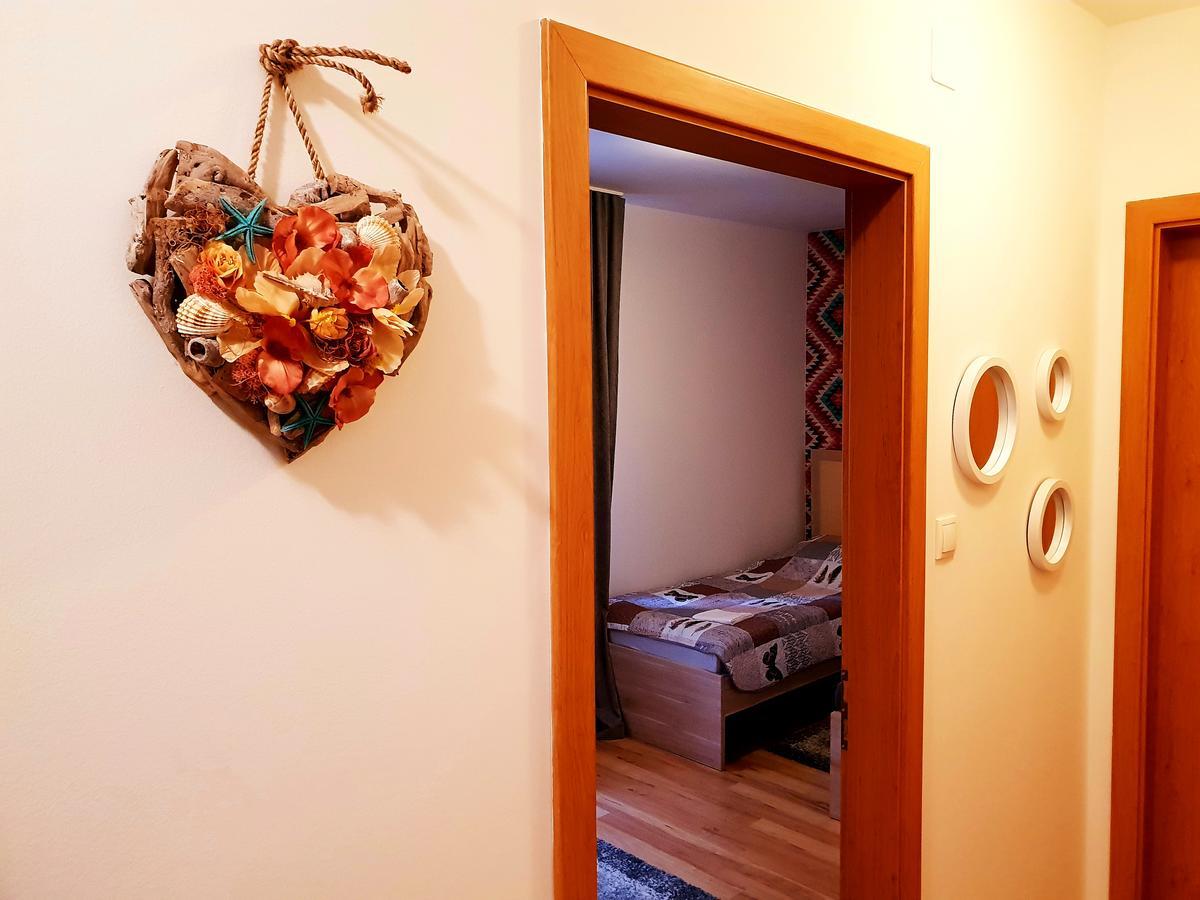 Vagabond Apartman Мишкольц Экстерьер фото