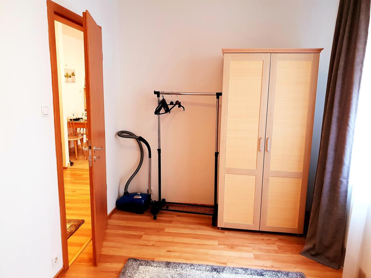 Vagabond Apartman Мишкольц Экстерьер фото