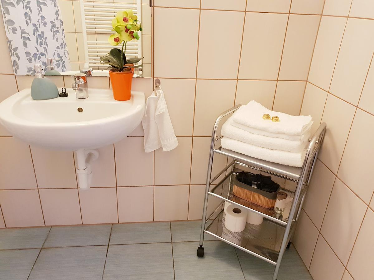 Vagabond Apartman Мишкольц Экстерьер фото