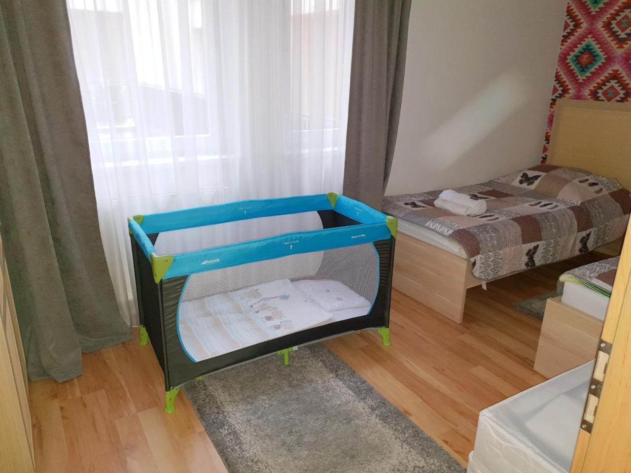 Vagabond Apartman Мишкольц Экстерьер фото
